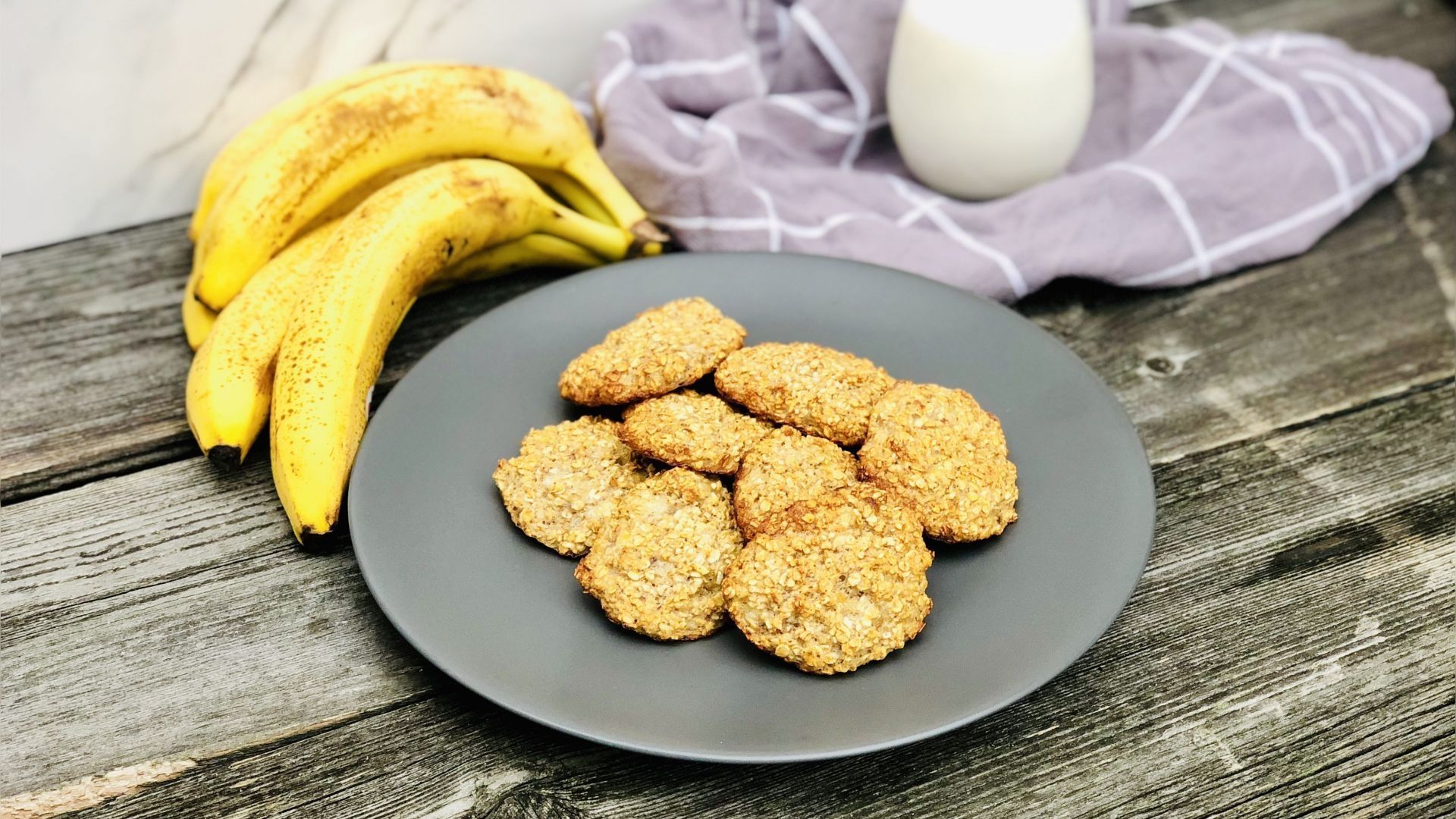 Honey & oat biscuits